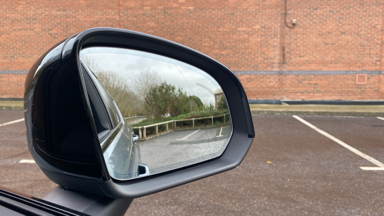 Volvo Xc40 170kW Recharge Plus 69kWh 5dr Auto Electric Estate